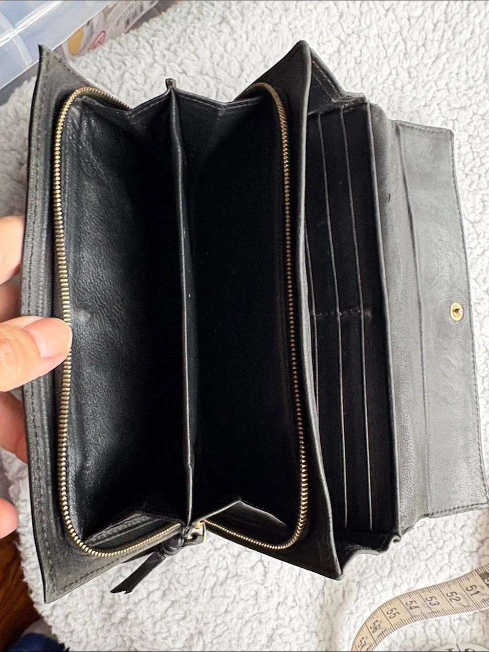 Bottega Veneta Black Intrecciato Leather Zip Wallet - Picture 5 of 10